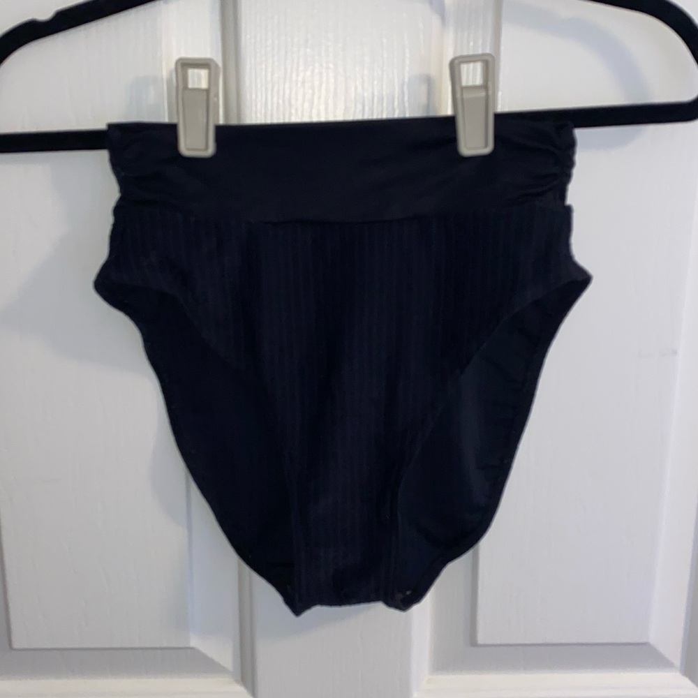 Black swim bottoms